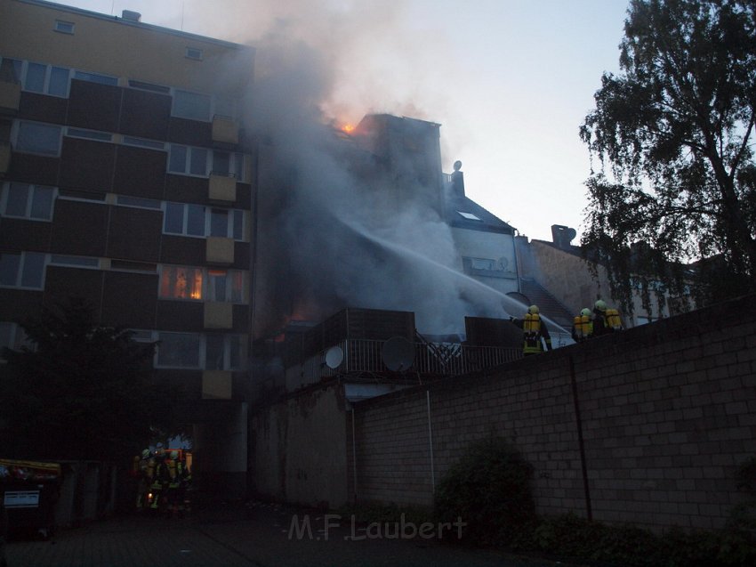 Feuer 3 Koeln Vingst Burgstr P274.JPG